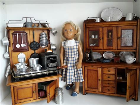 Antique German doll house toy kitchen both units are 18" tall | Poppenhuis