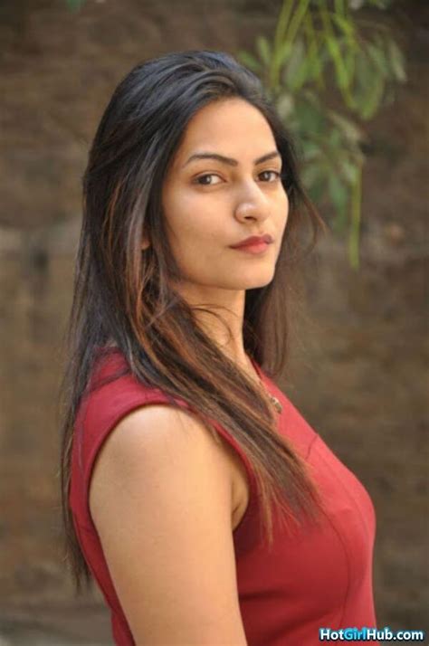 Swetha Varma Hot Photos Telugu Actress Sexy Pics Photos