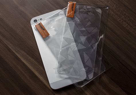 Обзор защитной плёнки с 3D-узором для iPhone