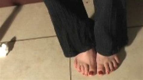 Rikki Paints Her Toe Nails BBW Vixens With Rikki Waters Clips4sale