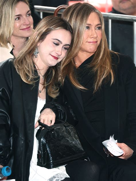 Jennifer Aniston Cries On Courteney Cox’s Daughter At Walk Of Fame ...