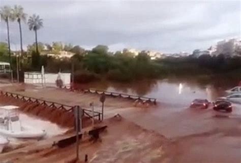 Il Maltempo Si Abbatte Sulla Spagna Alluvione Lampo A Maiorca E