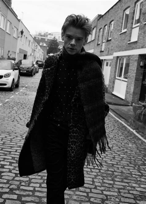 Thomas Brodie-Sangster - ContentMode