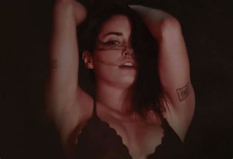 Más hot que nunca El video de Lali Espósito con lesbianismo desnudos y una orgía Exitoina