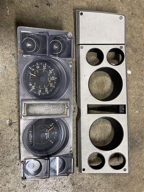 Chevy S Blazer Gmc Jimmy Instrument Cluster And Dash Bezel Ebay