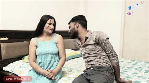 Hot Indian Bhabhi Gets Fucked By Office Boss Doll Face