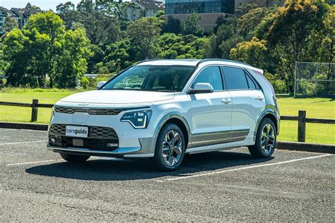 Kia Niro Hybrid And Electric Suv Prices Up Has Kia Priced Itself