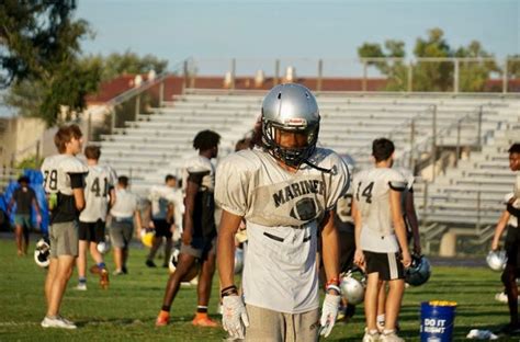 Photos of Mariner high school football practice