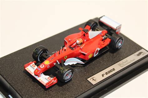 FERRARI F1 2002 SCHUMARER HOT WHEELS 1 43