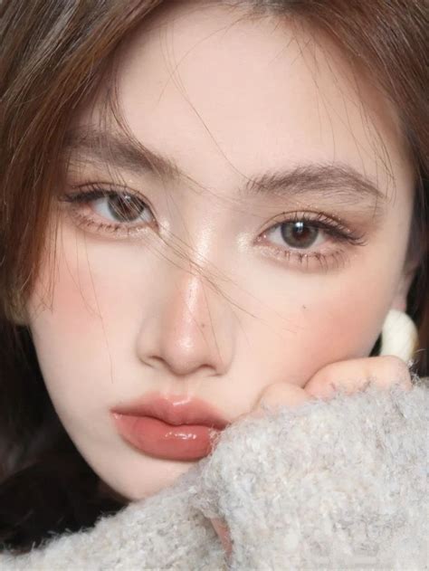 Son YSL Loveshine Candy Glow 7B Nude Pleasure Thế Giới Son Môi