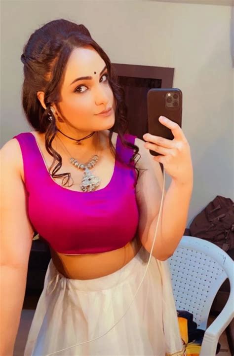 Aliya Naaz Web Series Hot Videos Photos Instagram Age Tv Shows And