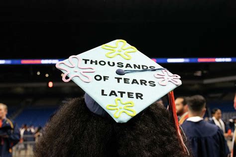 Nearly 3,000 UTSA students graduate in December commencement