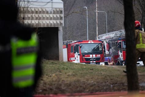 Daugiabučio gaisras Viršuliškėse GALERIJA 15min lt