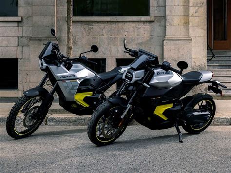 Suzuki B King Naked Bike Motorcycle Review Cycle World