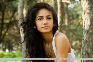 Exotic Ass Posing XXX Dessert