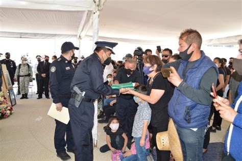 Rinden Homenaje P Stumo A Polic As Estatales Asesinados En Zacatecas