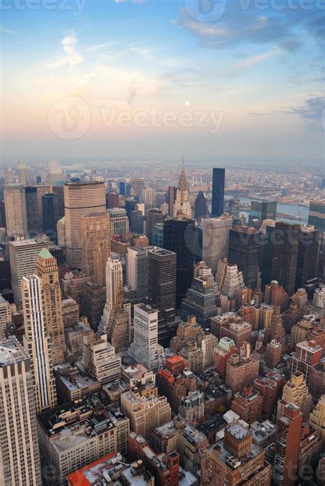 Manhattan skyline view 8409007 Stock Photo at Vecteezy