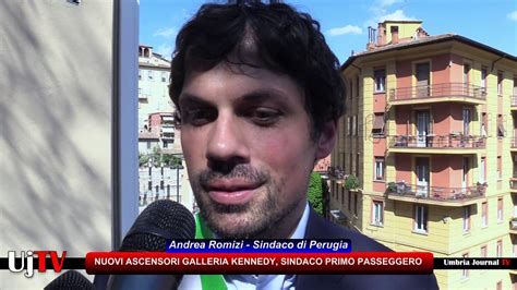 Il Sindaco Di Perugia Andrea Romizi Primo Passeggero Nuovi Ascensori