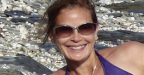 Desperate Housewives Teri Hatcher Flaunts Ageless Curves In Plunging Bikini Daily Star