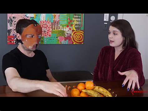 Fetish Babe Chatting Behind The Scenes XVIDEOS