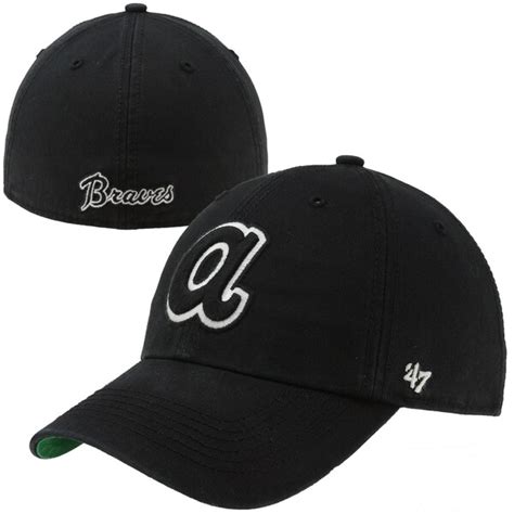 Atlanta Braves Blackout Franchise Fitted Hat Black