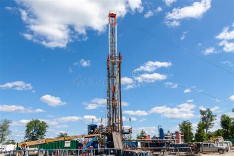 Oil Gas Drilling Rig Pennsylvania Stock Photos Free Royalty Free