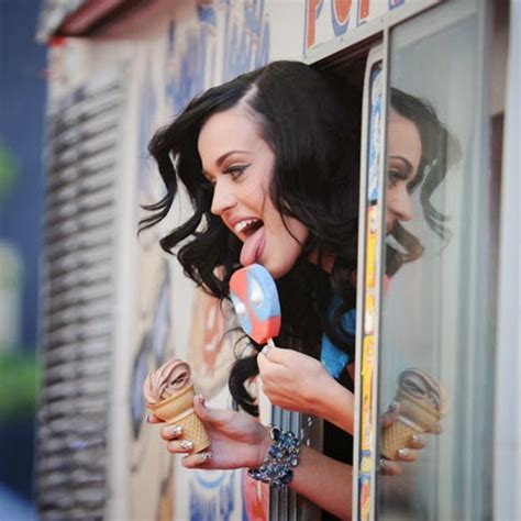 Blogku Hot Girl And Ice Cream