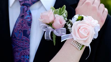 Corsage Flowers Types | Best Flower Site