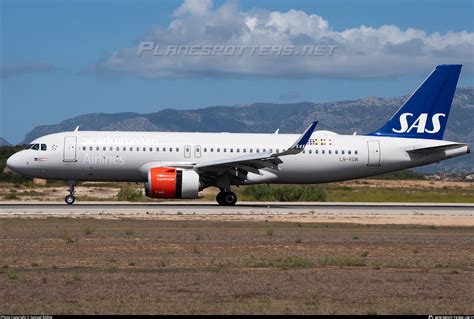 LN RGM SAS Scandinavian Airlines Airbus A320 251N Photo By Samuel