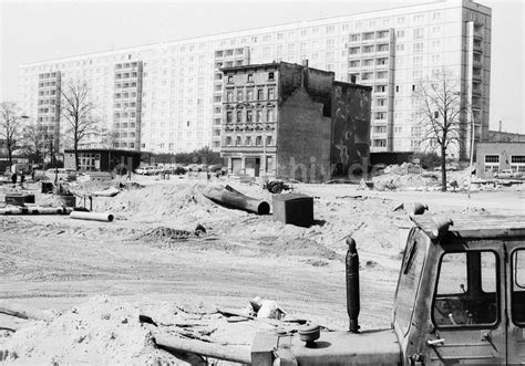 Ddr Fotoarchiv Berlin Baustelle Zum Neubau Der Stra E Alt