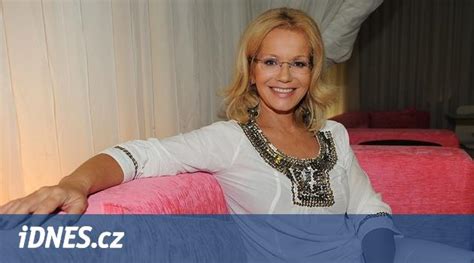 Z Asterov Je Odbornice Na Sex Zku Enosti P Ed Ve Ejnosti V Divadle Idnes Cz