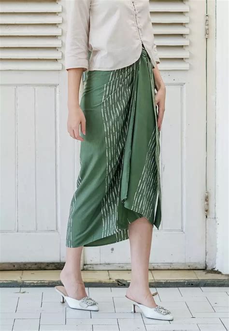 Jual Kichi Batik Ananta Warp Skirt Original Zalora Indonesia