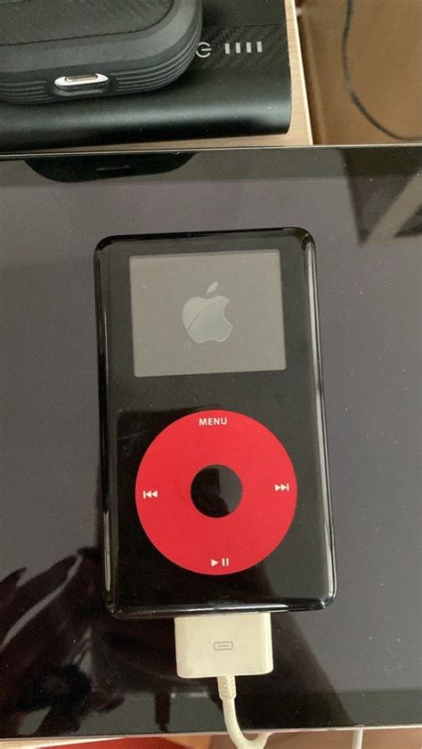 Apple Ipod Classic 4th Generation U2 Special Edition Blackred 20 Gb Audio Portable Music