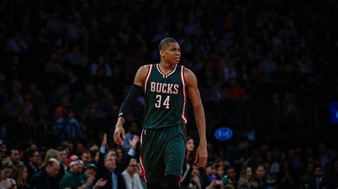 Antetokounmpos Double Double Leads Bucks To Victory