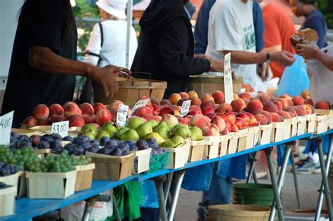 16 Local People Of Color Poc Vendors To Visit At Moco Farmers Markets