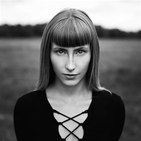 lost photography by Model BEA AMBER Saarbrücken Nude Black and White Mood STRKNG