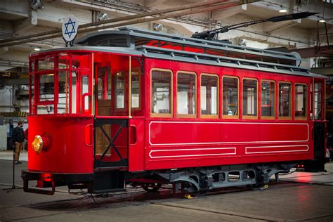 Unikat na skalę światową Tramwaje Warszawskie zrekonstruowały wagon z