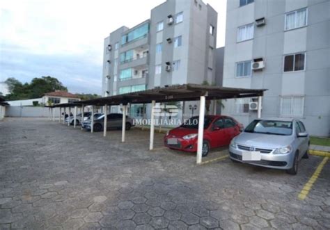 Apartamentos à venda na Rua Felisbino Camilo da Silva em São José