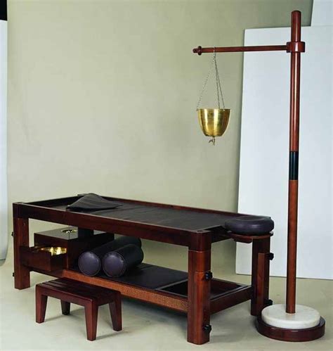 Hot Sale Facial Body Spa Table Massage Bedding Set Two Portable Bolsters Thai Massage Tables