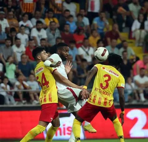 Galatasaray büyük şok Sezonun en kötü senaryosu gerçekleşti Tepkiler