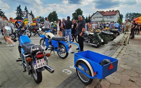 V Zjazd Motocykli Prl W Gr Bowie Kultowe Maszyny I Ptaki Polskich Szos