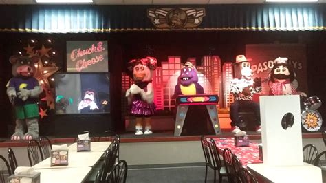 Chuck E Cheeses Out Of This World Whole Stage View July 2016