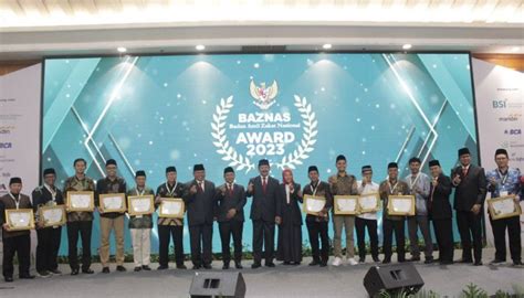 Baznas Award Laz Al Azhar Raih Penghargaan Laz Terbaik Pencetak