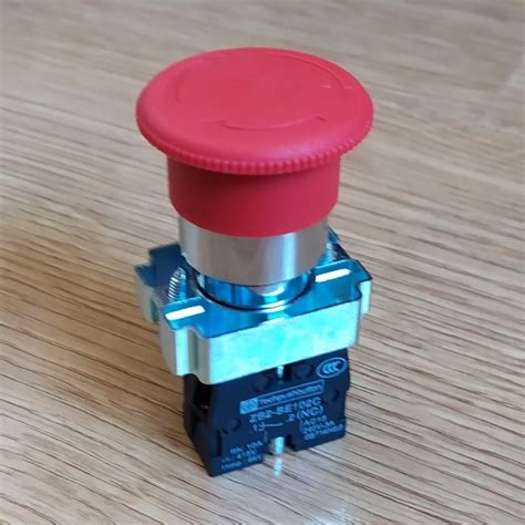 22mm Emergency STOP Push Button Switch Mushroom Cap Push Latching