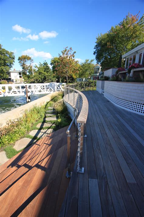 Expansive Waterfront Deck — Conte & Conte