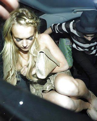 Lindsay Lohan Upskirt Oops Porn Pictures XXX Photos Sex Images 685384 PICTOA