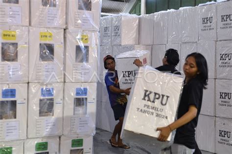 Distribusi Logistik Pemilu Di Bali Antara Foto