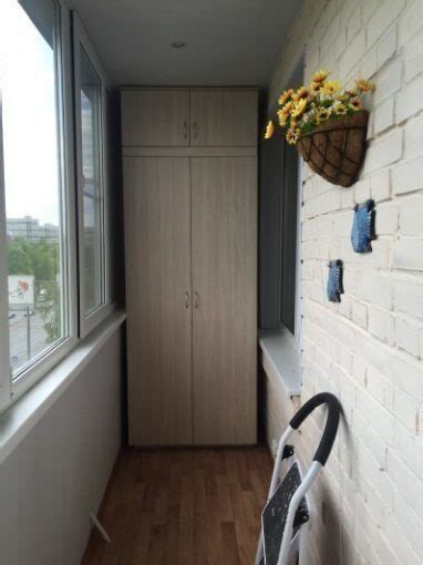 Шкаф для балкона с полками и дверцами Таунтон купить по цене 23 360 руб ...