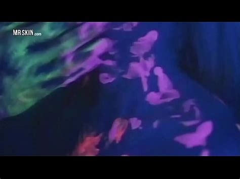 Celebrities Get Naked Under Blacklights Xvideos