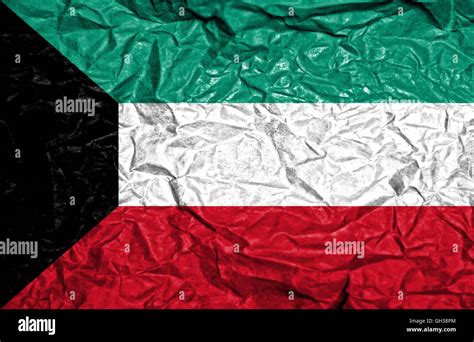 Kuwait vintage flag on old crumpled paper background Stock Photo - Alamy